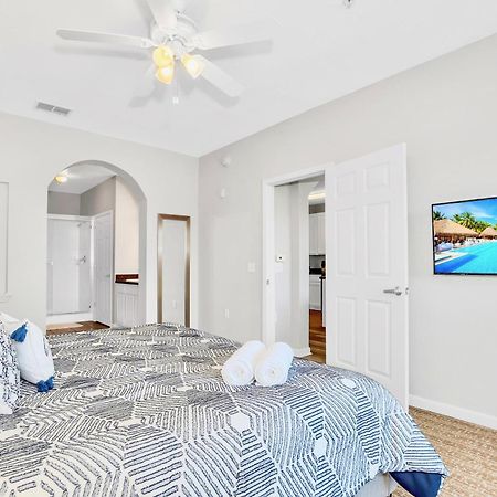 Modern 3Br Near Disney - Pool And Hot Tub! Orlando Exterior photo