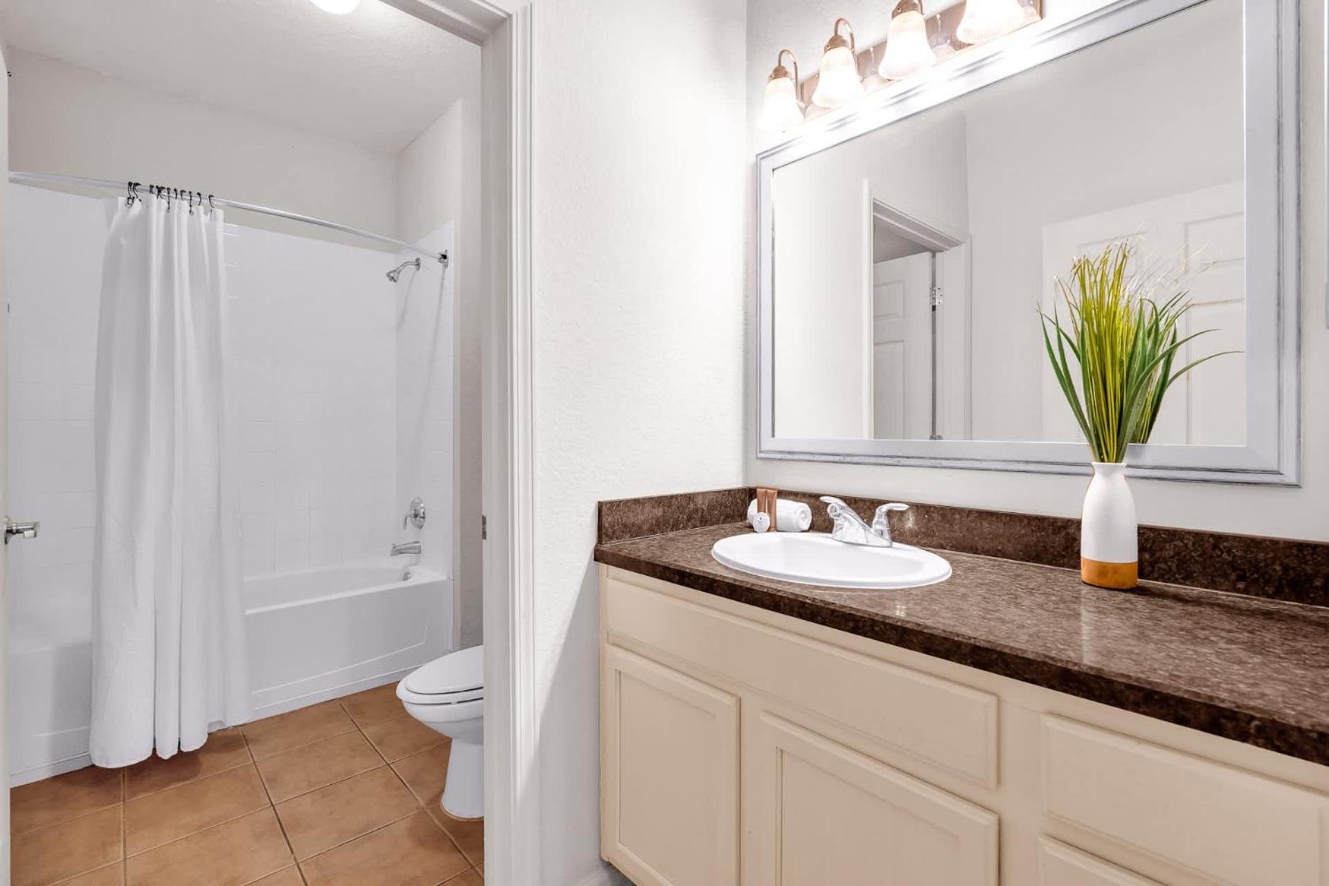Modern 3Br Near Disney - Pool And Hot Tub! Orlando Exterior photo