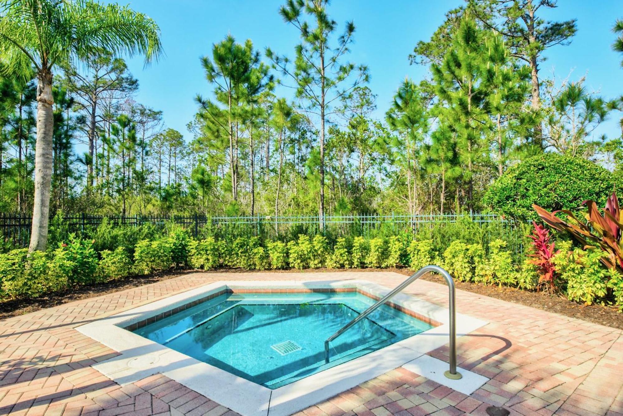 Modern 3Br Near Disney - Pool And Hot Tub! Orlando Exterior photo